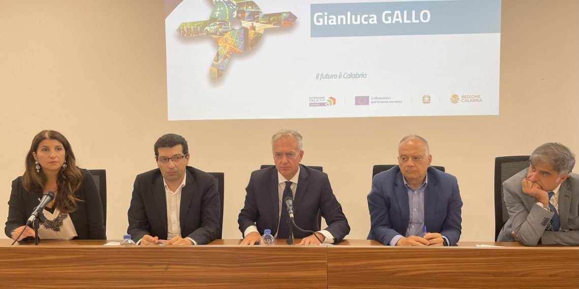 Trasporti, la Calabria investe 45 milioni per i nodi intermodali