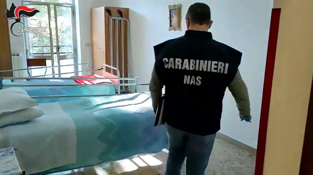 Controlli dei Nas in seicento case di riposo: irregolarità nel 32%