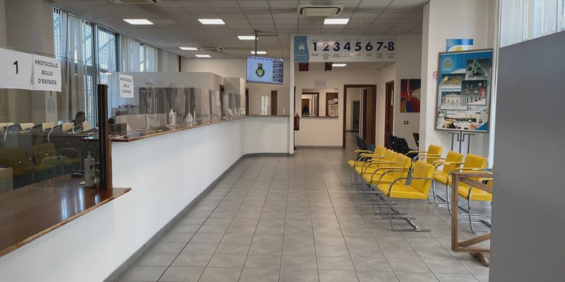 Cosenza, nuovi servizi demografici: prenotazioni online e sistema eliminacode
