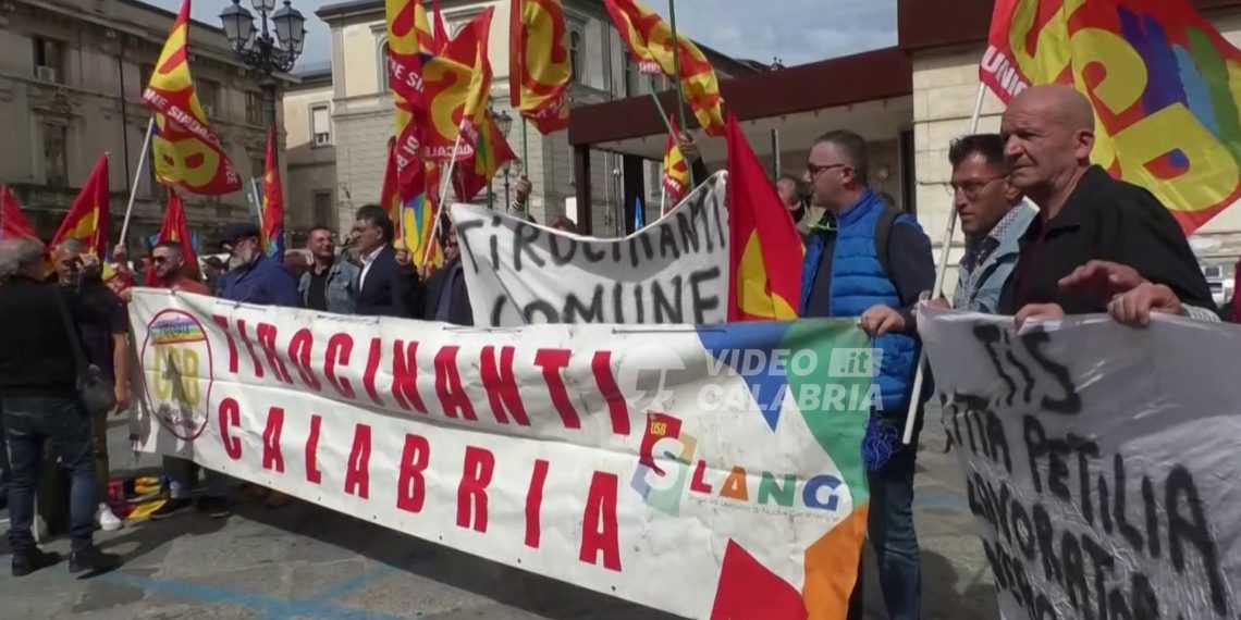 TIS, la CGIL lancia la proposta operativa: «Niente incentivi all’uscita, si stabilizzino tutti i 938 lavoratori»
