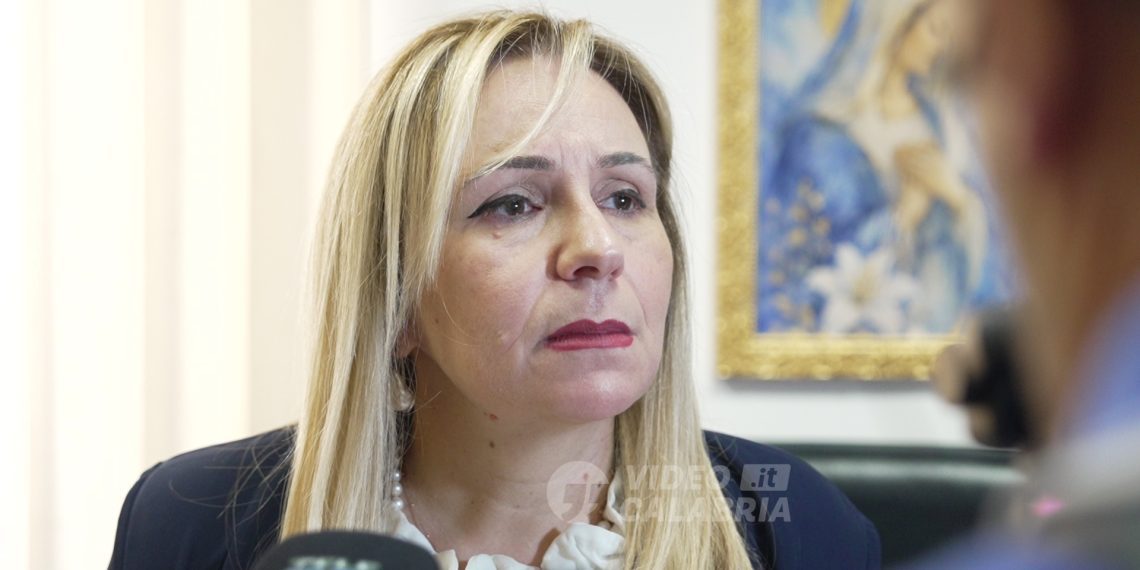 «Lo Stato non ha paura dell’antistato»: rafforzata la vigilanza alla sindaca Scarcella