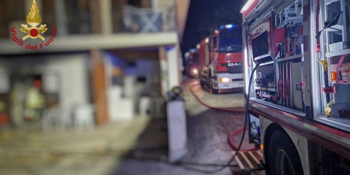 Esplosione in B&B a Mileto, deceduta anche la bambina