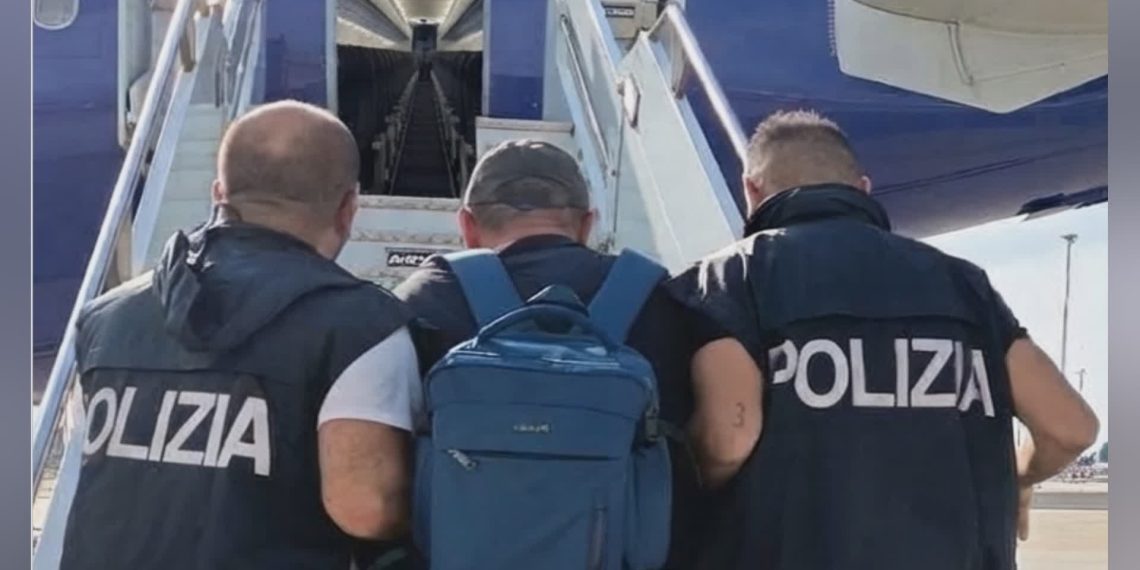 Crotone, rimpatriato 55enne georgiano: non potrà rientrare per 3 anni