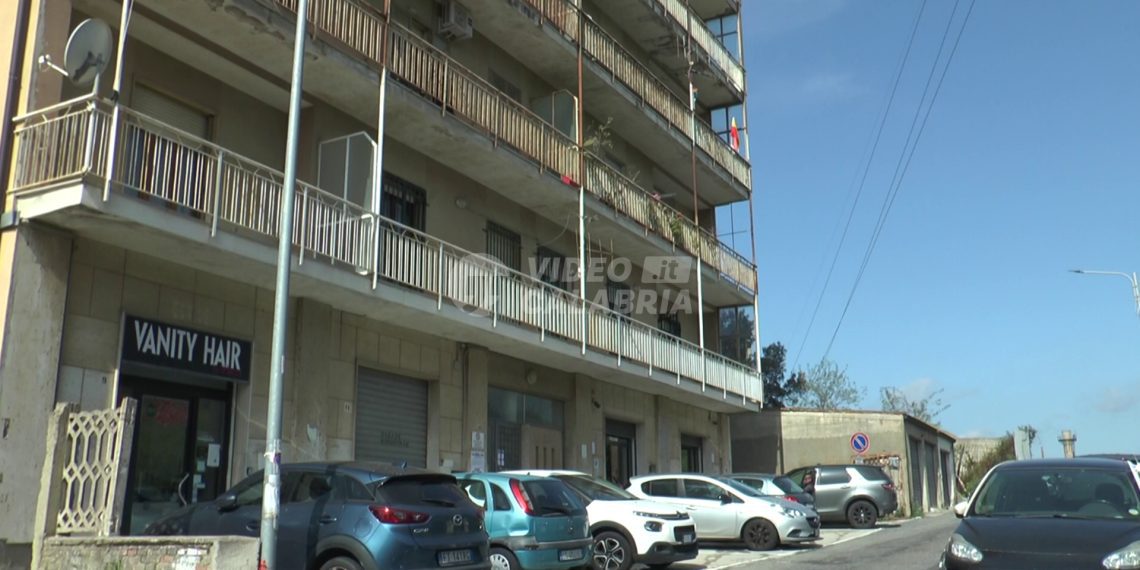 Fuori pericolo la bambina coinvolta nel suicidio della madre a Catanzaro