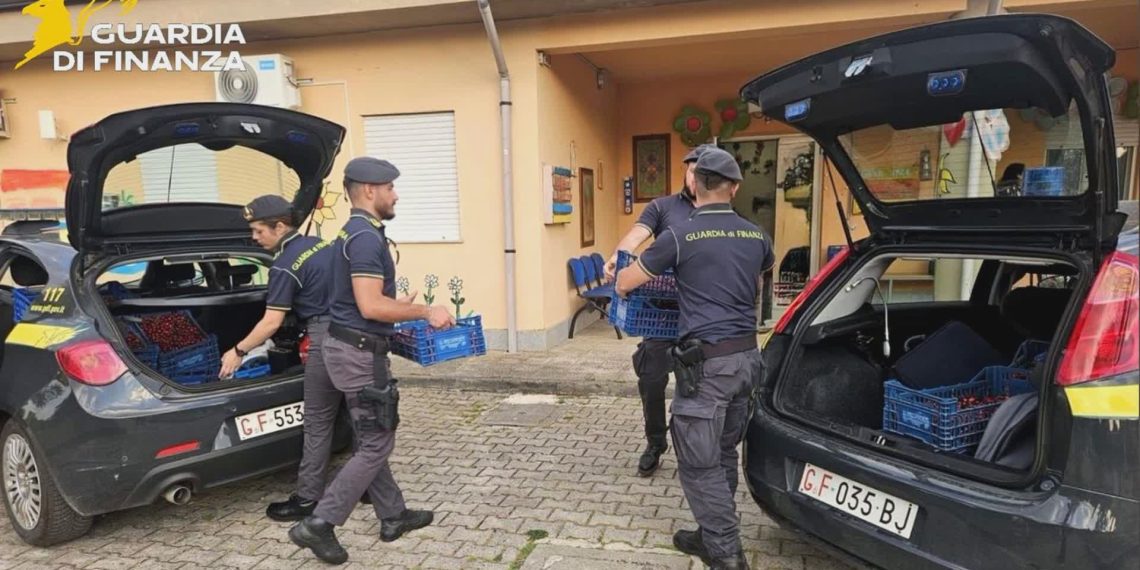 Sequestrati oltre 7.300 prodotti e merce contraffatta
