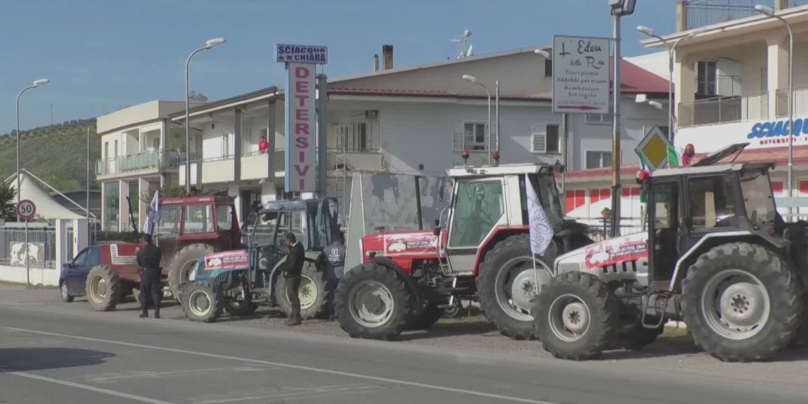 Calabria, i Vescovi al fianco dei lavoratori: “Servono risposte concrete”