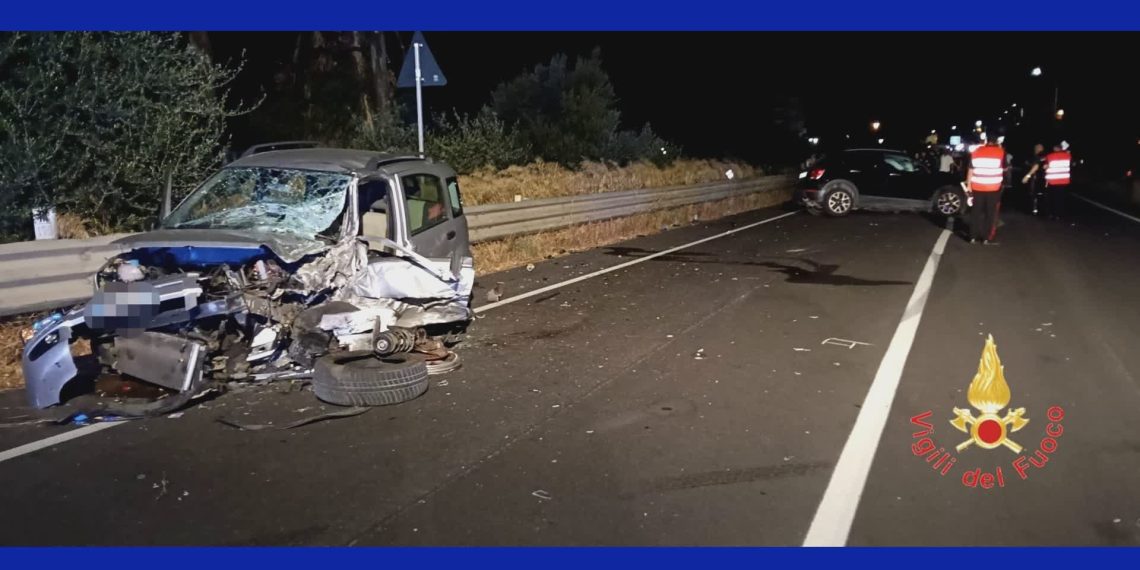 Tragedia sulla SS106 106 a Sellia Marina: muore un giovane dopo un violento scontro