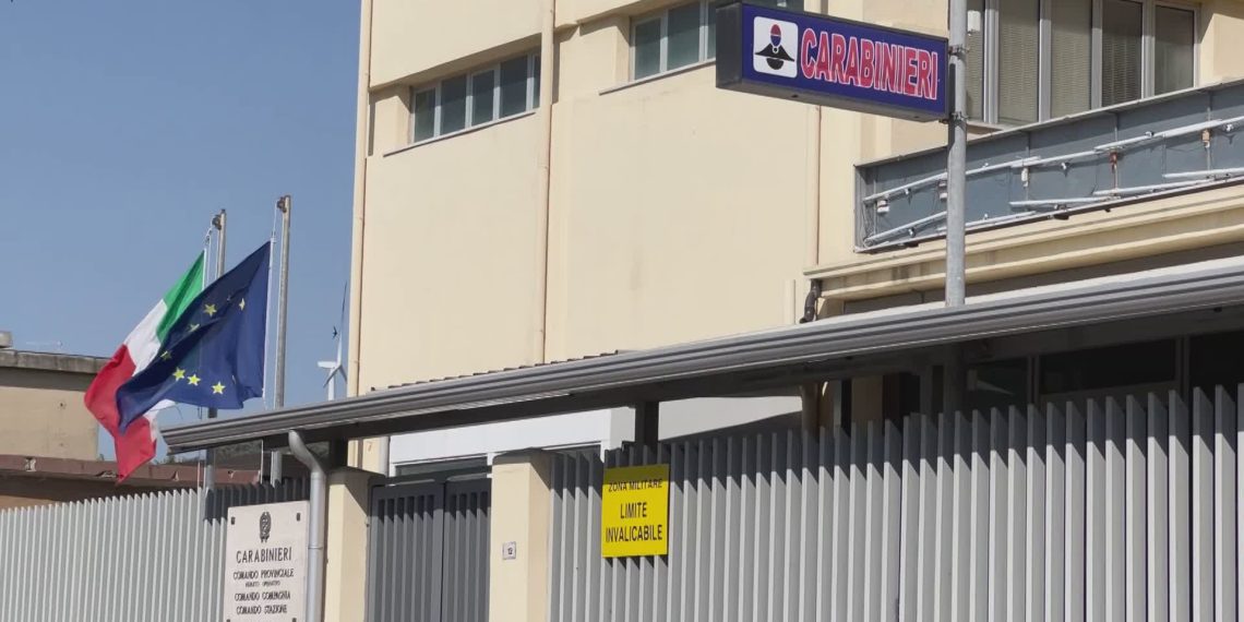 Denunciarono la scomparsa del padre: madre e figlio arrestati per omicidio