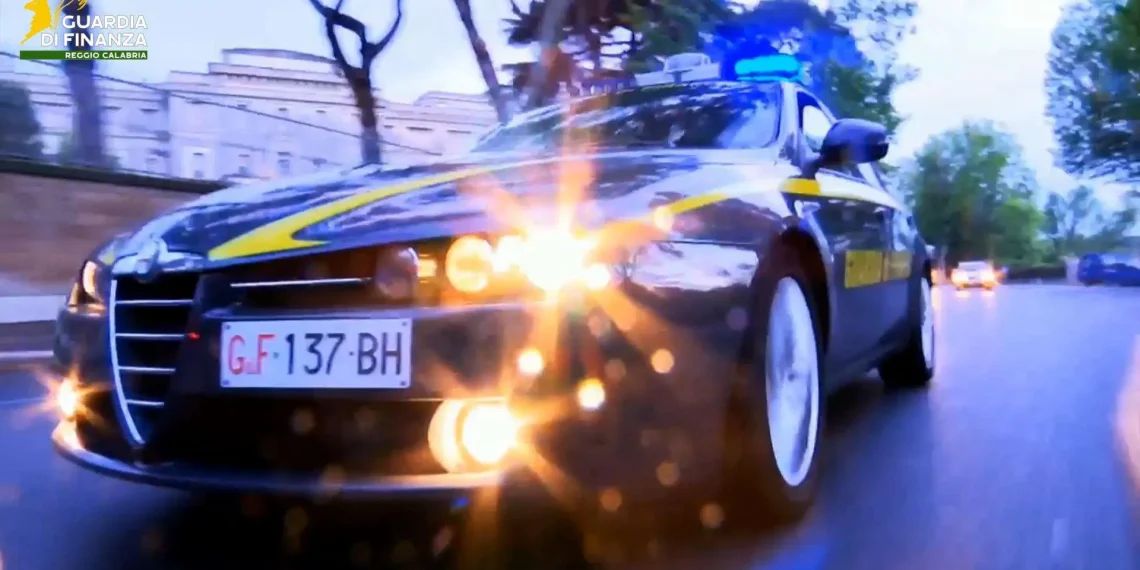 Lamezia, oltre 200 mila prodotti sequestrati dalla Guardia di Finanza
