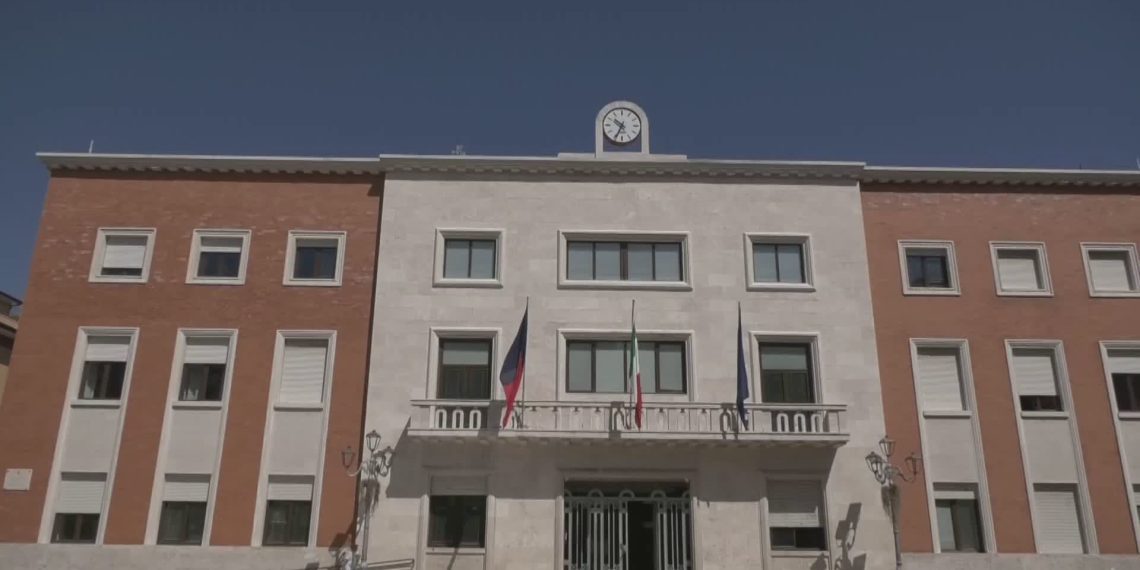 Acqua, il Tribunale ordina al Comune di pagare 1,6 milioni a Sorical