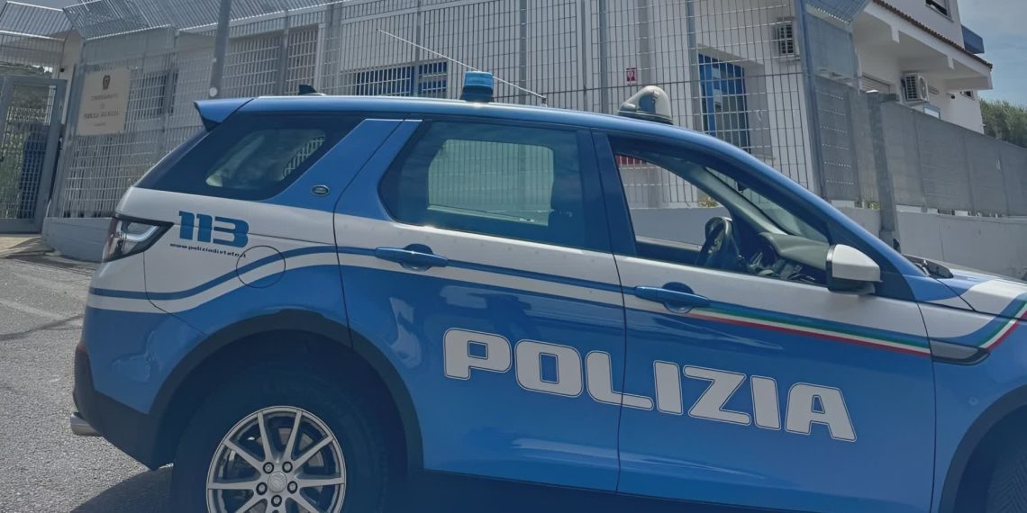 Polizia, blitz antidroga a Scalea: arrestato con 300 grammi di marijuana